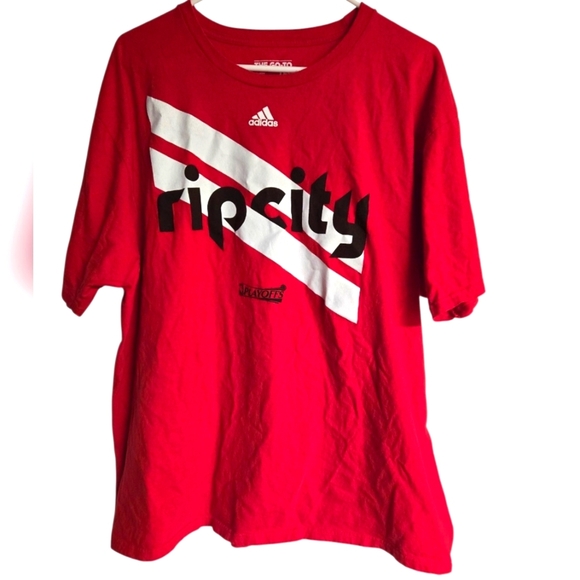 Adidas Red Rip City Portland Trail Blazers Playoff Graphic Tee 2XL - Picture 1 of 4